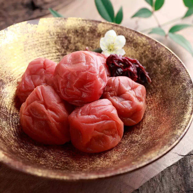 Shirakiku Aka Umeboshi 227g シラキク　赤梅干し